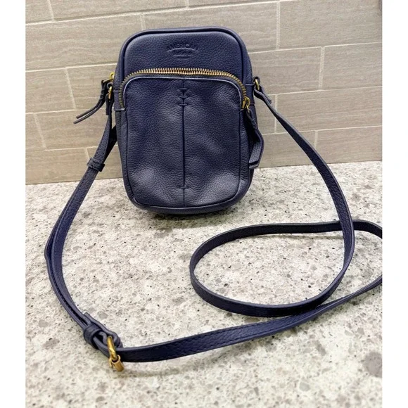 Small Classy American Leather Co. Navy Blue Crossbody Bag w/Pockets Travel - Picture 7 of 7